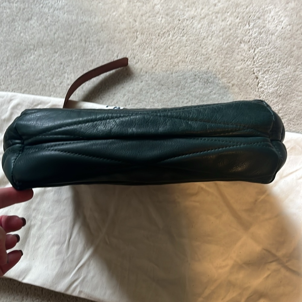 NWOT Parker Thatch Bella Clutch in Hunter Green. Strap not included. - Picture 3 of 4